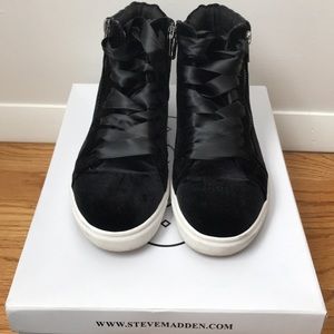 Steve Madden Sneakers